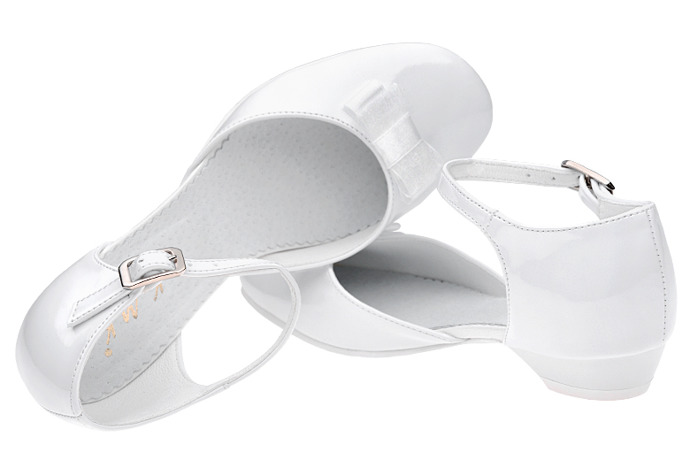 Pantofelki buty komunijne dla dziewczynki KMK 204 Białe